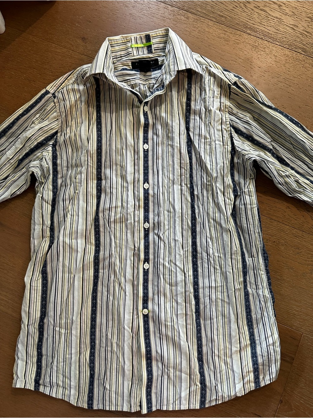 jf j.ferrar Men's 70’s White and Blue Vertical Stripe Button-Down Shirt medium